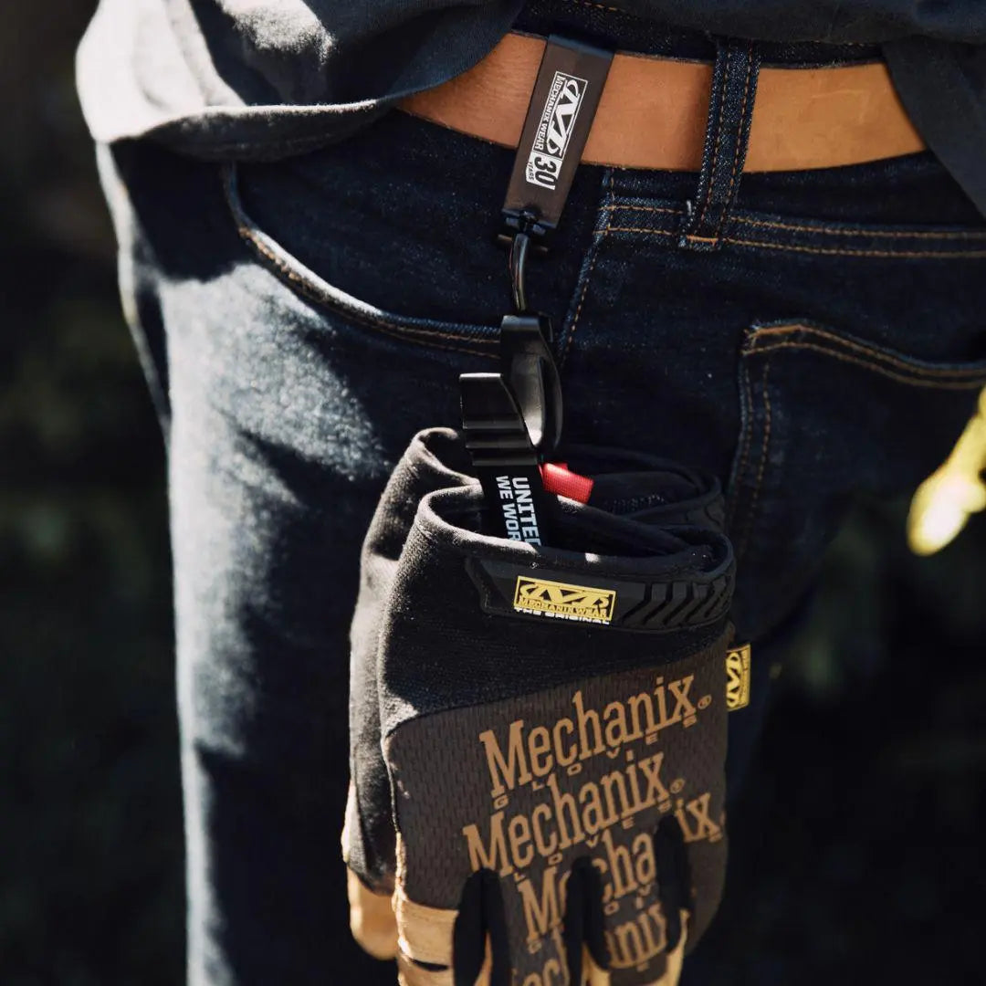 Accesories & Apparel